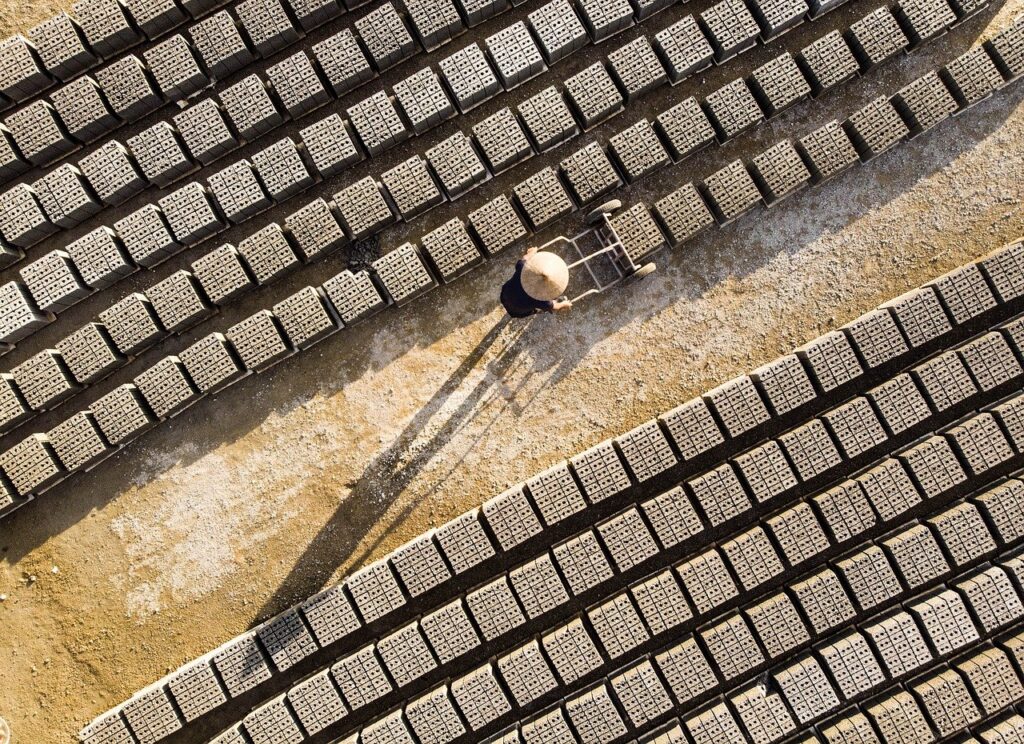 労働条件を比較して転職を成功させるためのポイントは？