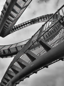 残業少ない業界への転職はどのように解説されるのか？