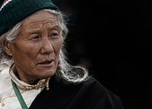 残業少ない女性向けの転職先はどこ？