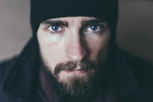 男性が残業なしで転職するための成功ポイントは？