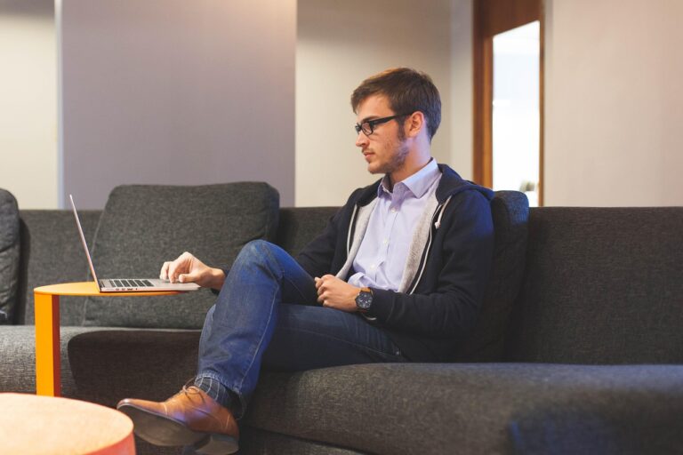 転職を考えるあなたへ、残業少ない企業の評判はどうなっている？