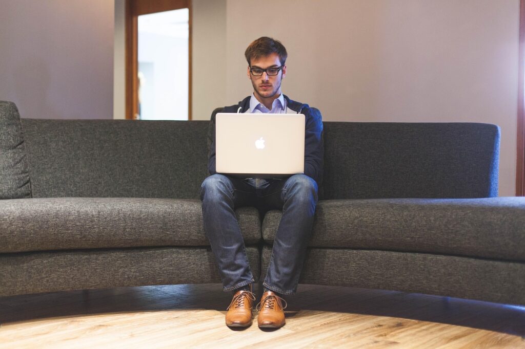 残業少ない企業のおすすめはどこ？